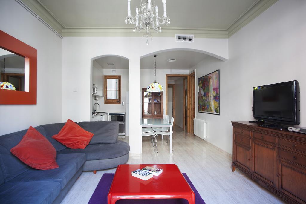 Aparteasy - Authentic Family Apartment Barcelona Ngoại thất bức ảnh