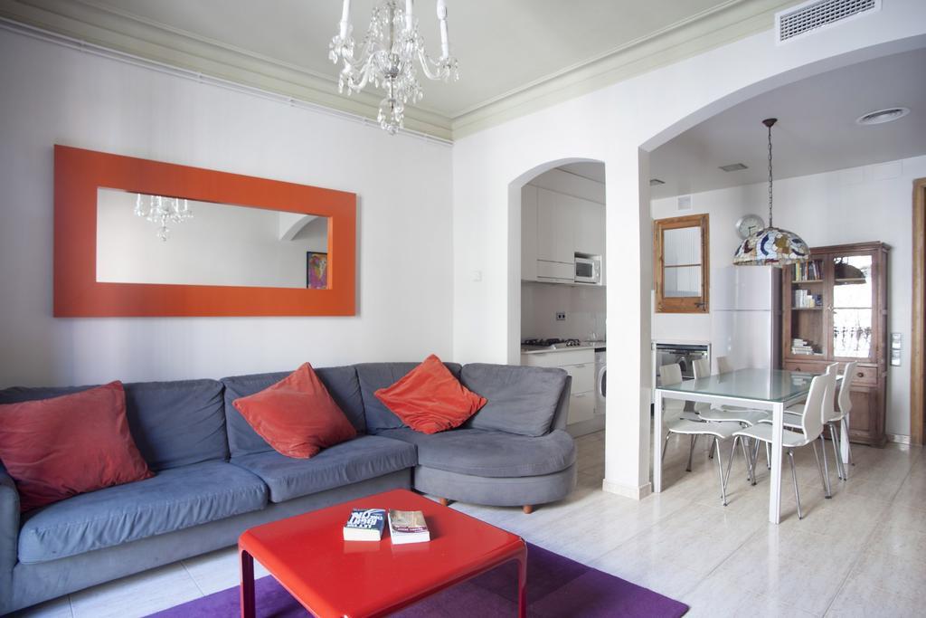 Aparteasy - Authentic Family Apartment Barcelona Ngoại thất bức ảnh