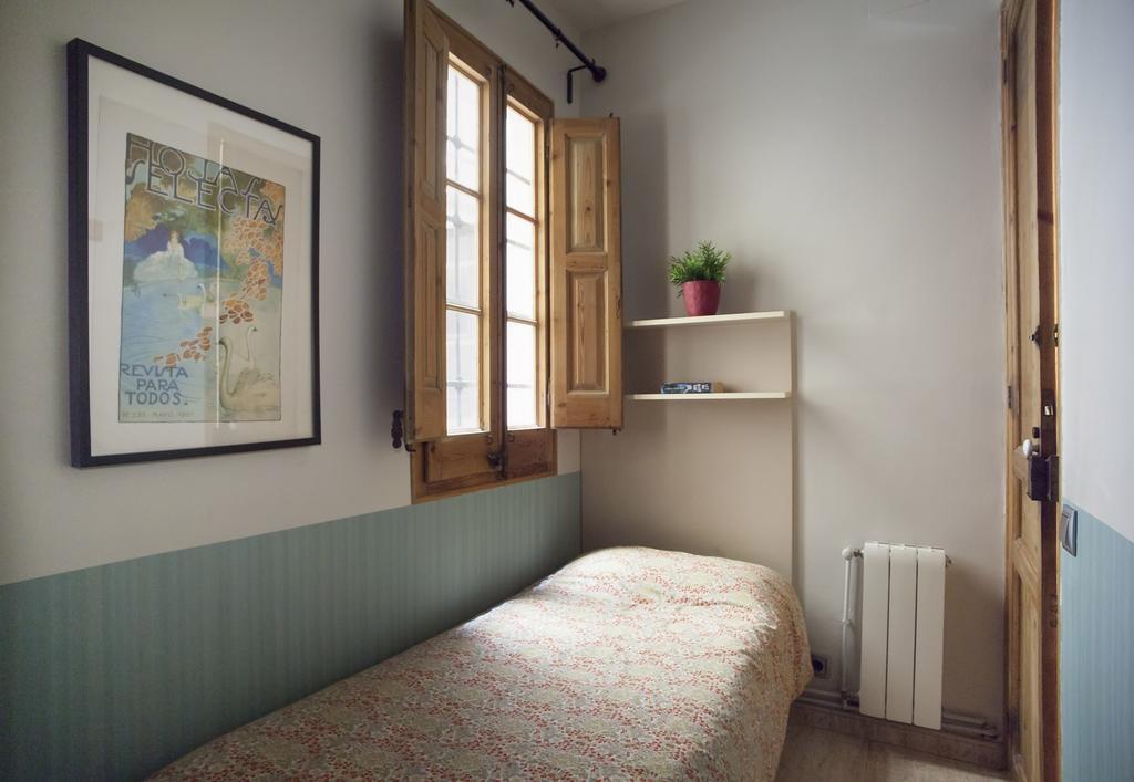Aparteasy - Authentic Family Apartment Barcelona Ngoại thất bức ảnh